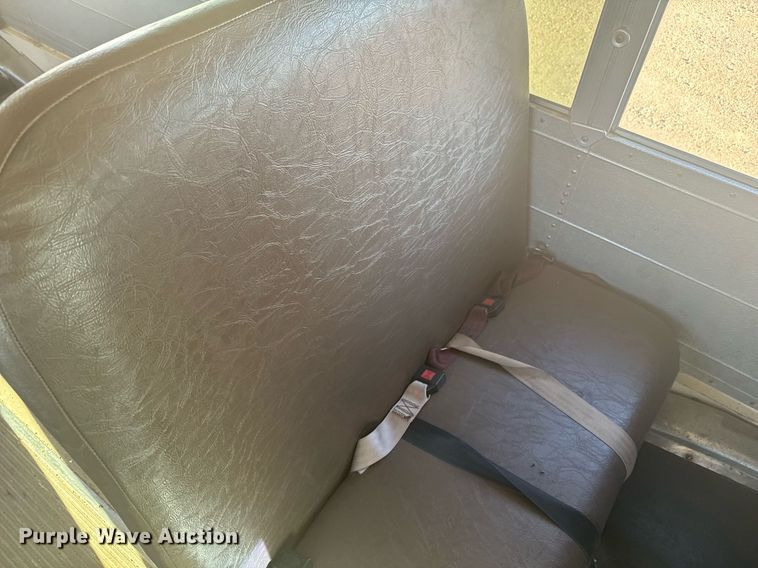 image for item DV2807 1996 Blue Bird TC2000 school bus