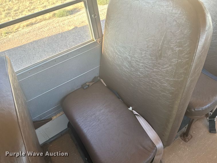 image for item DV2807 1996 Blue Bird TC2000 school bus