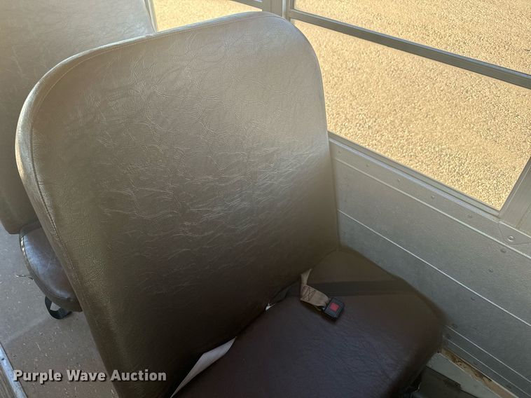 image for item DV2807 1996 Blue Bird TC2000 school bus