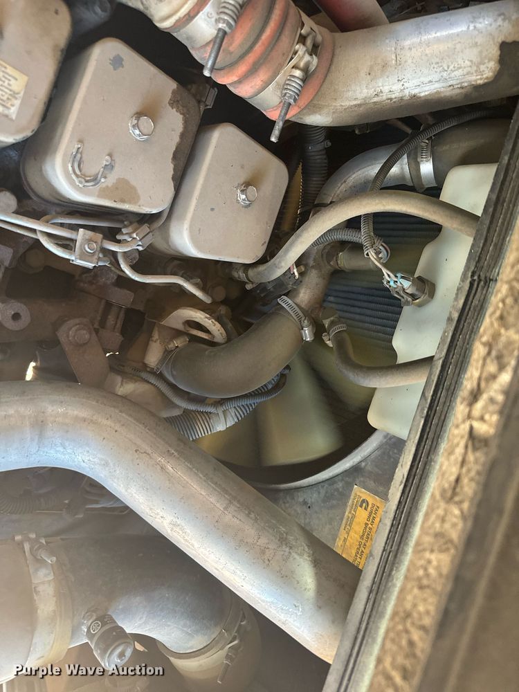 image for item DV2807 1996 Blue Bird TC2000 school bus