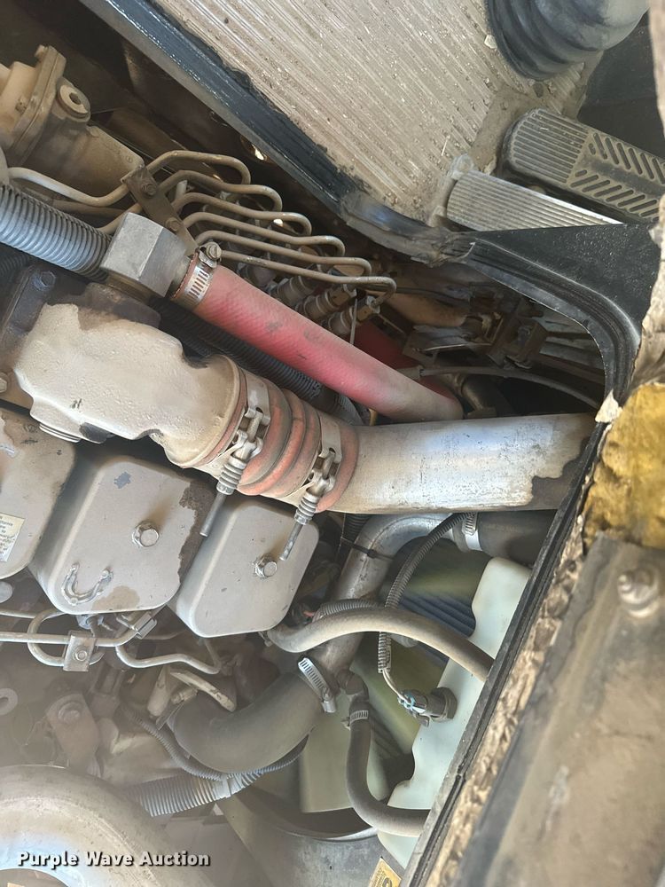 image for item DV2807 1996 Blue Bird TC2000 school bus