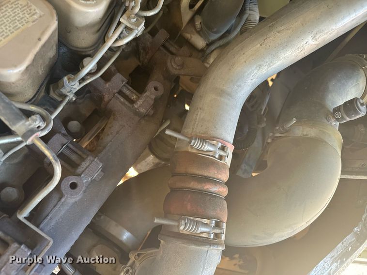 image for item DV2807 1996 Blue Bird TC2000 school bus