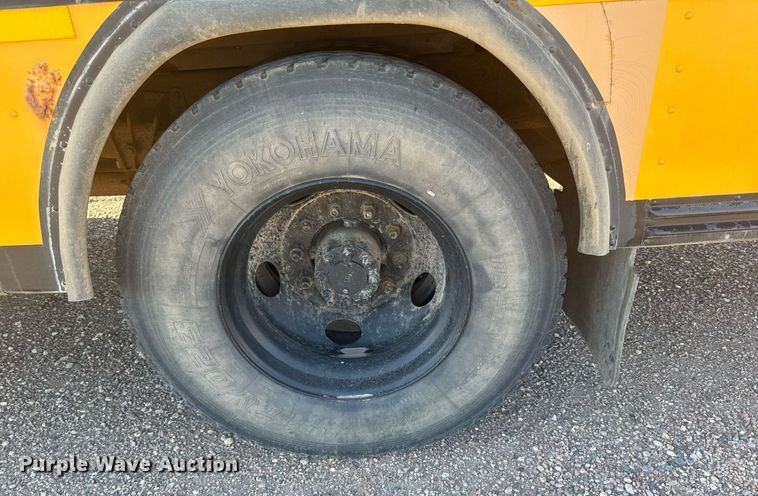 image for item DV2807 1996 Blue Bird TC2000 school bus