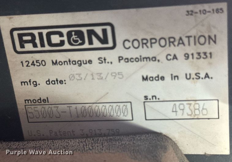 image for item DV2807 1996 Blue Bird TC2000 school bus