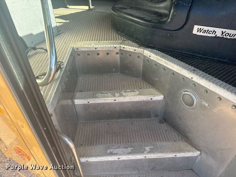 image for item DV2808 2009 Blue Bird All American school bus