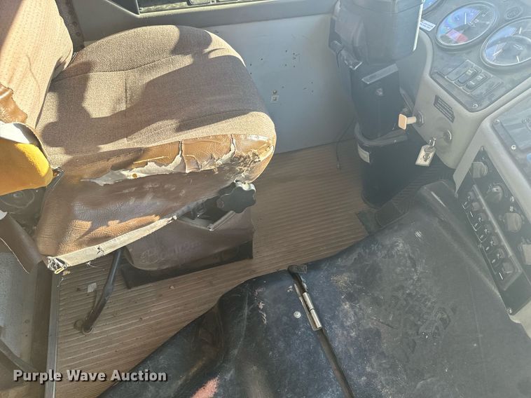 image for item DV2808 2009 Blue Bird All American school bus