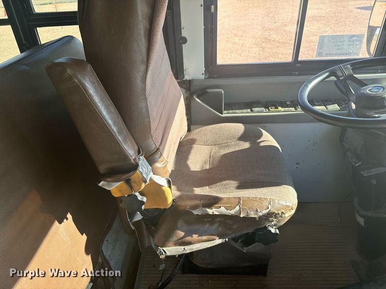 image for item DV2808 2009 Blue Bird All American school bus