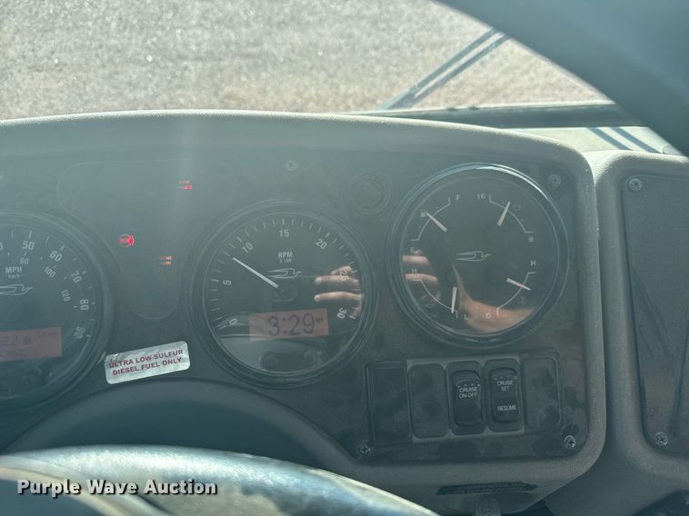 image for item DV2808 2009 Blue Bird All American school bus