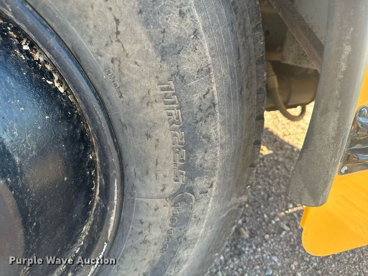 image for item DV2808 2009 Blue Bird All American school bus