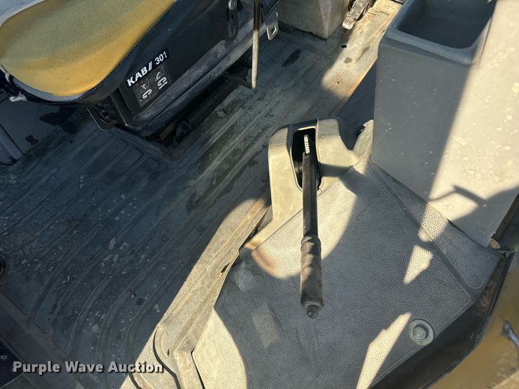 image for item DV2824 1995 Caterpillar 416B backhoe