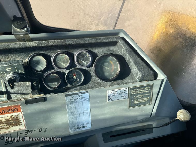 image for item DV2824 1995 Caterpillar 416B backhoe