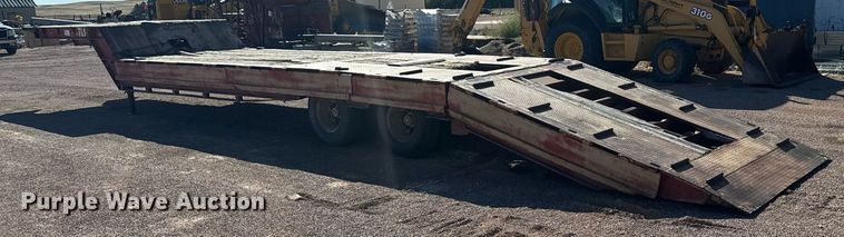 image for item DV2825 1973 Schwartz PFD drop deck hydraulic tail equipment trailer