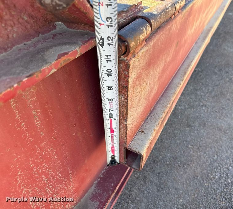 image for item DV2825 1973 Schwartz PFD drop deck hydraulic tail equipment trailer