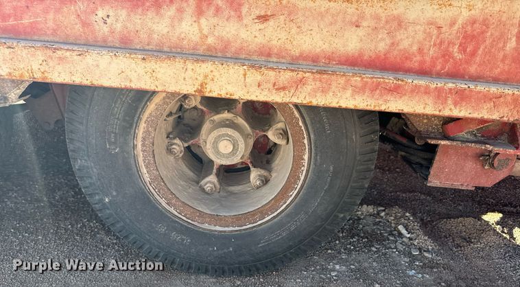 image for item DV2825 1973 Schwartz PFD drop deck hydraulic tail equipment trailer