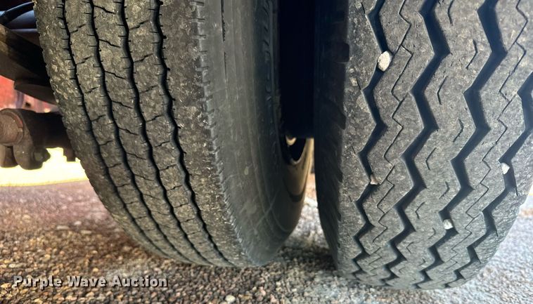 image for item DV2825 1973 Schwartz PFD drop deck hydraulic tail equipment trailer