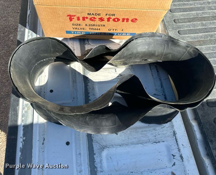 image for item DV2825 1973 Schwartz PFD drop deck hydraulic tail equipment trailer