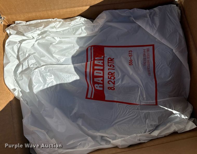 image for item DV2825 1973 Schwartz PFD drop deck hydraulic tail equipment trailer