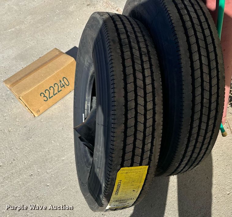 image for item DV2825 1973 Schwartz PFD drop deck hydraulic tail equipment trailer