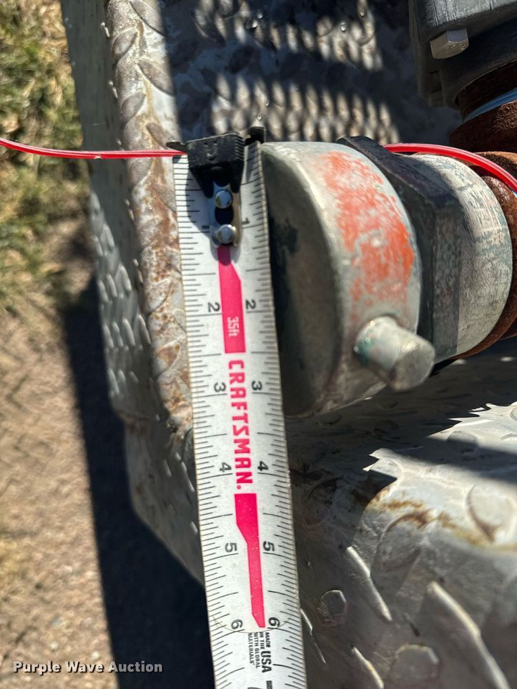 image for item DV2829 1981 Ford F600 pumper fire truck