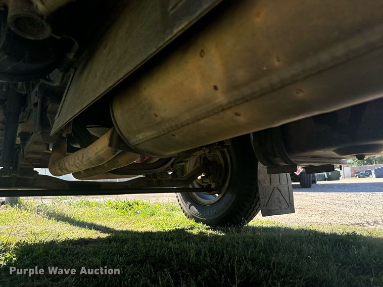 image for item DV2829 1981 Ford F600 pumper fire truck