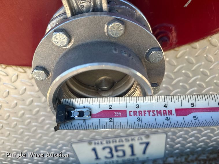 image for item DV2829 1981 Ford F600 pumper fire truck