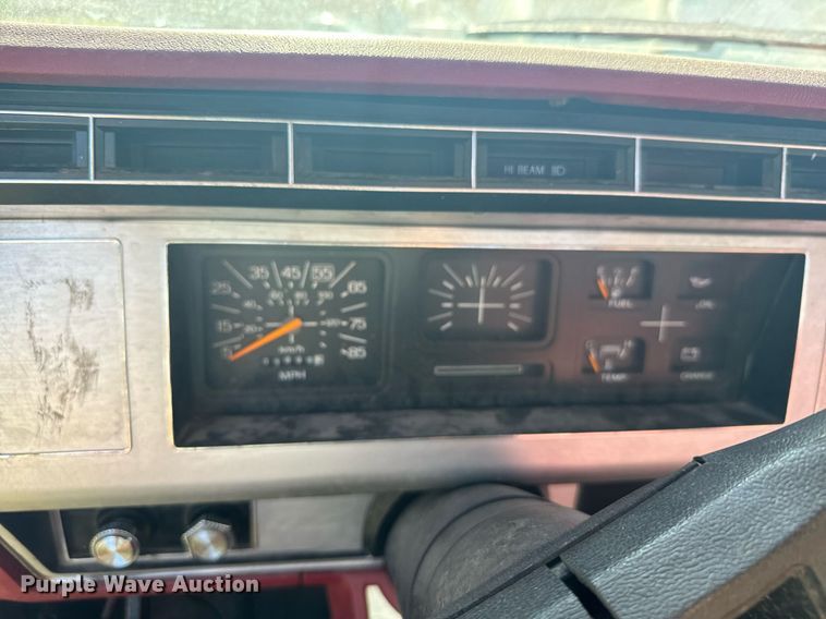 image for item DV2829 1981 Ford F600 pumper fire truck