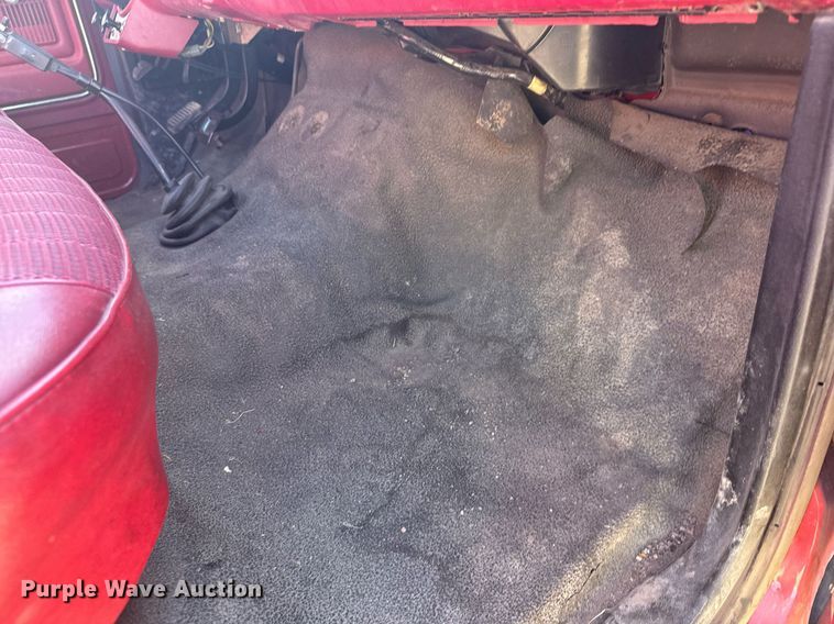 image for item DV2829 1981 Ford F600 pumper fire truck