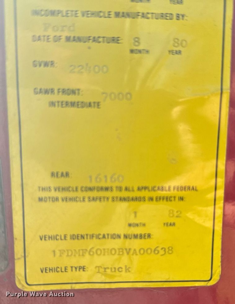 image for item DV2829 1981 Ford F600 pumper fire truck