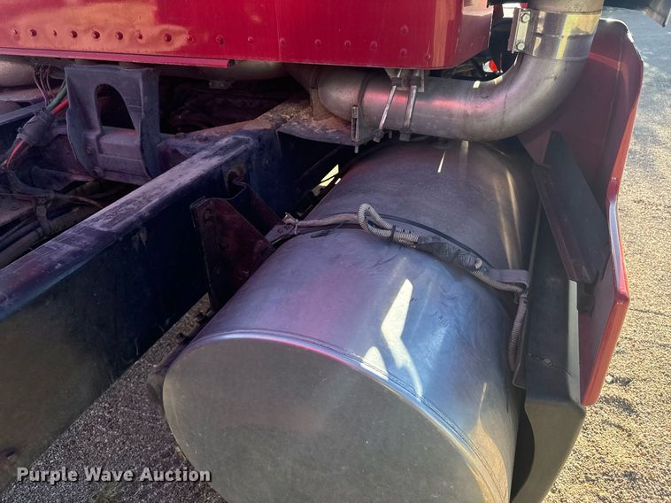 image for item DV2830 1994 Kenworth  T600 pumper fire truck