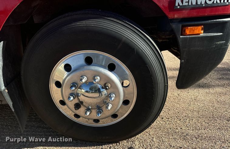 image for item DV2830 1994 Kenworth  T600 pumper fire truck