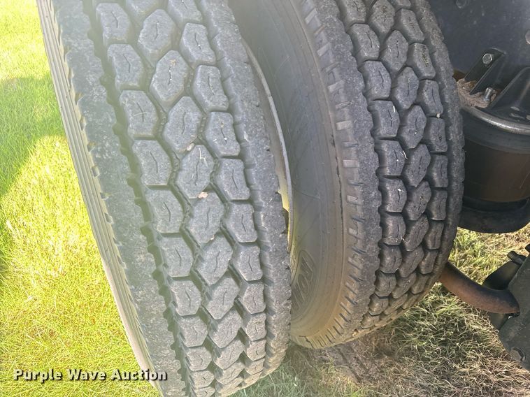 image for item DV2830 1994 Kenworth  T600 pumper fire truck