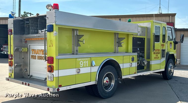 image for item DX1122 1990 Ford CF8000 pumper fire truck