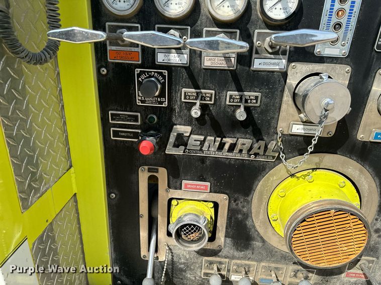 image for item DX1122 1990 Ford CF8000 pumper fire truck