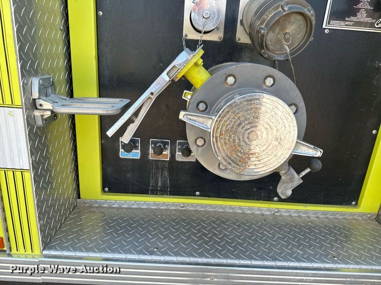 image for item DX1122 1990 Ford CF8000 pumper fire truck