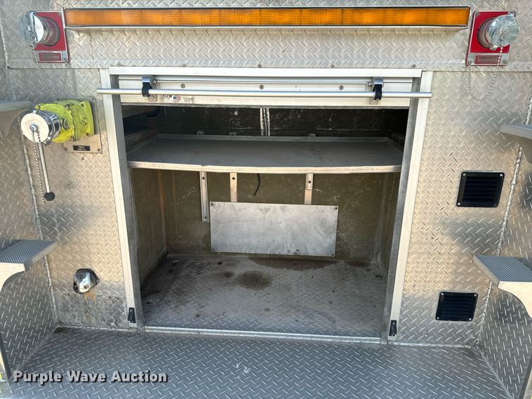 image for item DX1122 1990 Ford CF8000 pumper fire truck