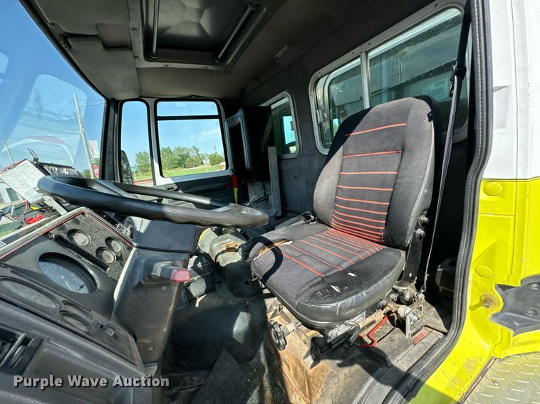 image for item DX1122 1990 Ford CF8000 pumper fire truck