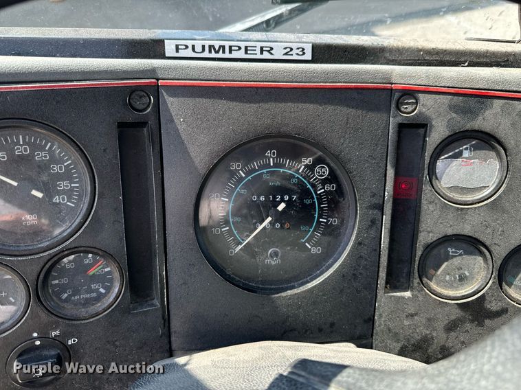 image for item DX1122 1990 Ford CF8000 pumper fire truck