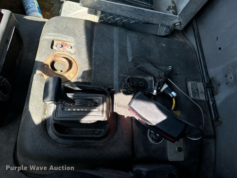 image for item DX1122 1990 Ford CF8000 pumper fire truck