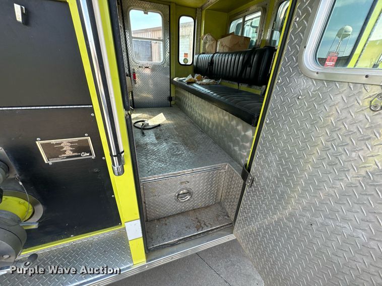 image for item DX1122 1990 Ford CF8000 pumper fire truck