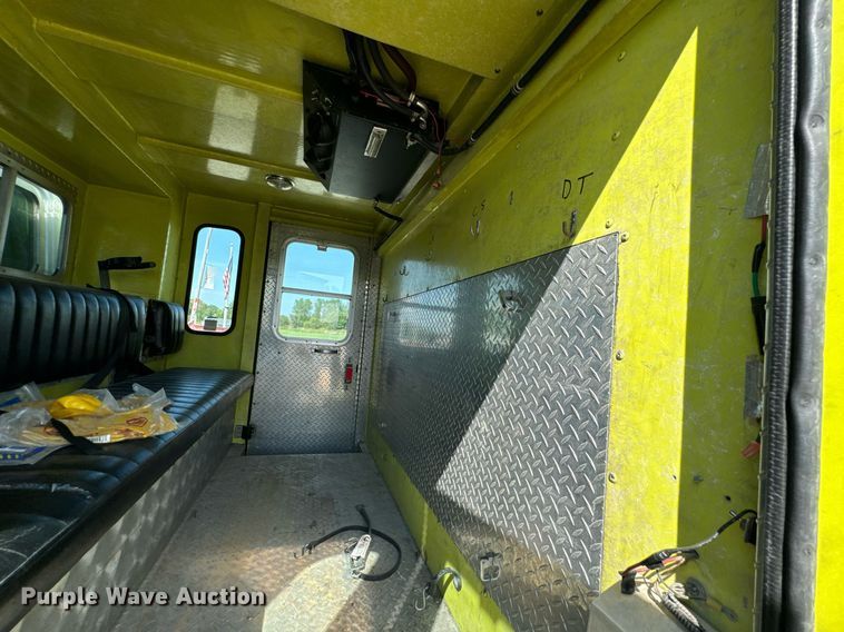 image for item DX1122 1990 Ford CF8000 pumper fire truck