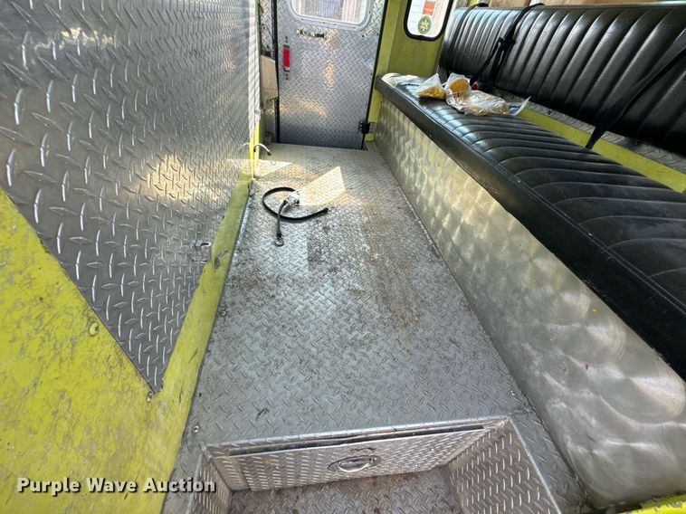 image for item DX1122 1990 Ford CF8000 pumper fire truck