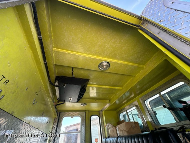 image for item DX1122 1990 Ford CF8000 pumper fire truck