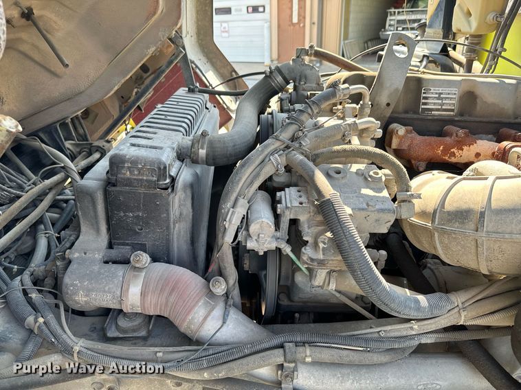 image for item DX1122 1990 Ford CF8000 pumper fire truck