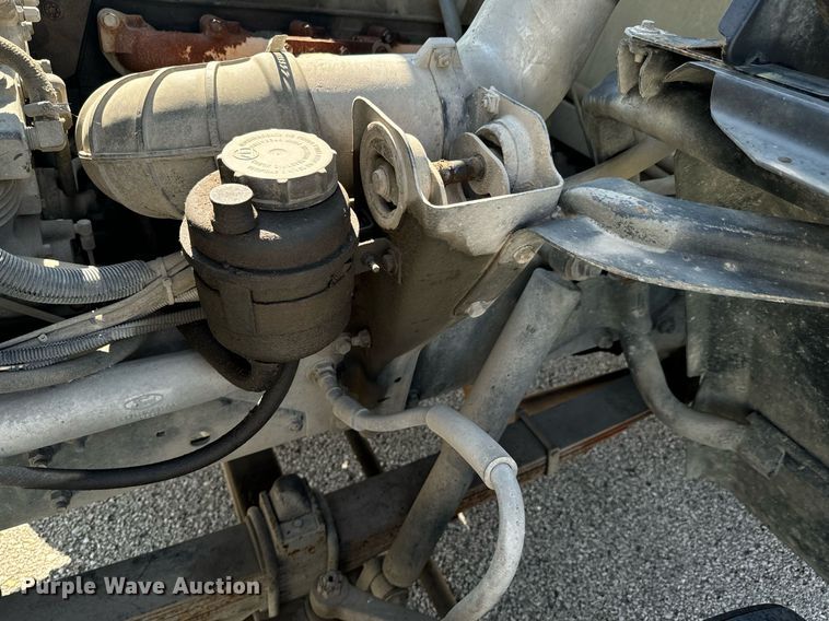 image for item DX1122 1990 Ford CF8000 pumper fire truck