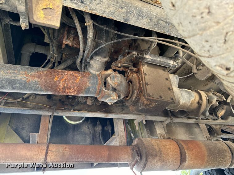 image for item DX1122 1990 Ford CF8000 pumper fire truck