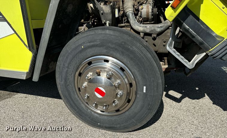 image for item DX1122 1990 Ford CF8000 pumper fire truck