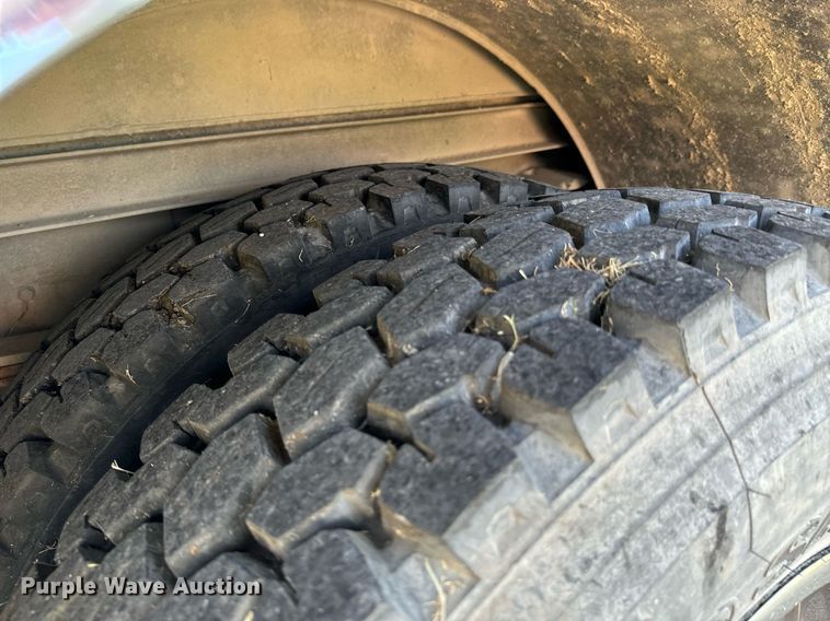 image for item DX1122 1990 Ford CF8000 pumper fire truck