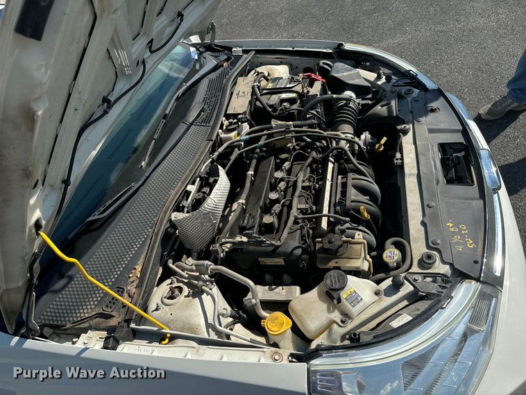 image for item DX1242 2010 Ford Focus 