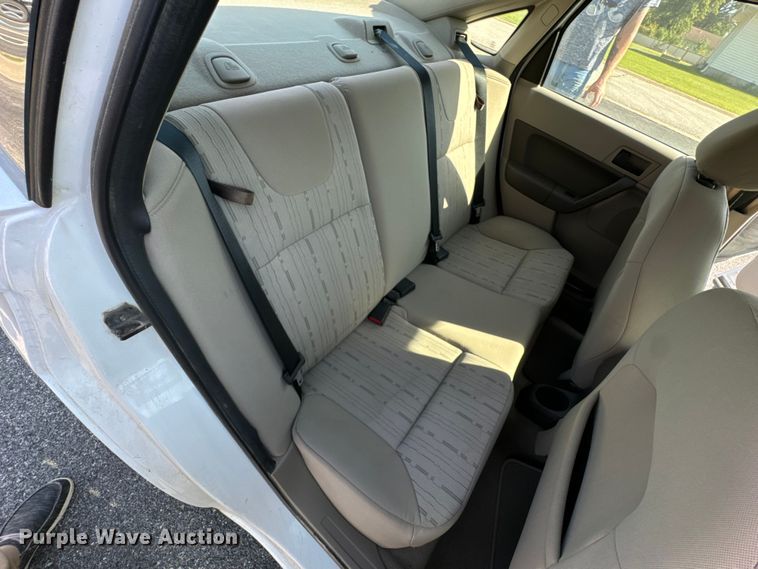 image for item DX1249 2008 Ford Focus 