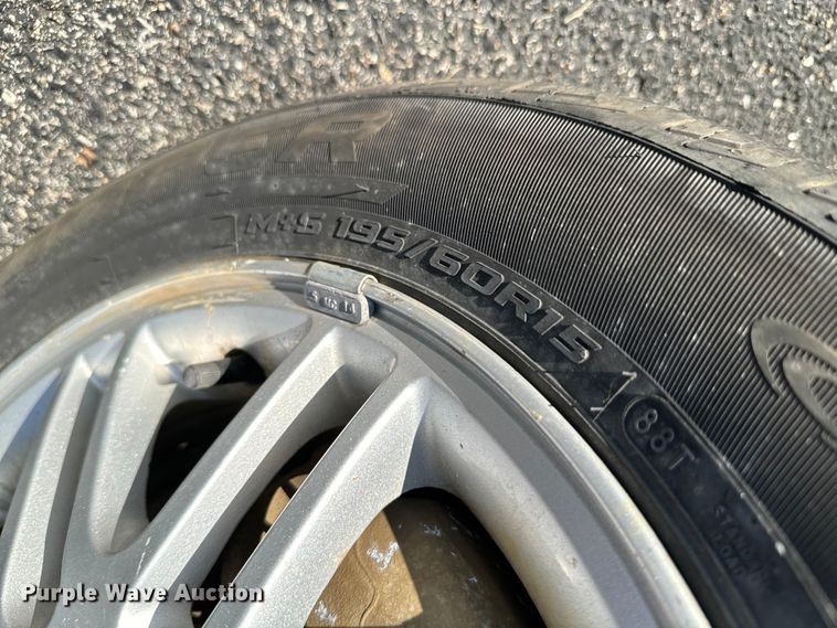 image for item DX1249 2008 Ford Focus 